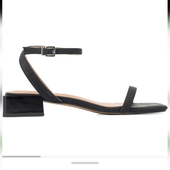 Gabrielle Union April Faux Leather Croc Embossed Ankle Sandals Size 10 - Picture 2 of 10